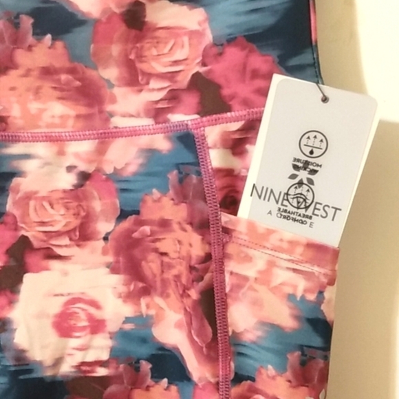 NINE WEST ACTIVE Pink Floral Biker Athletic Workout Running Shorts SIZE … - Picture 6 of 6